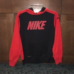 New youth xlarge Boys Nike Dri Fit hoodie